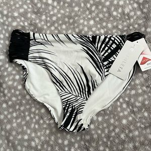 BRAND NEW ATHLETA SW BOTTOMS, NWT